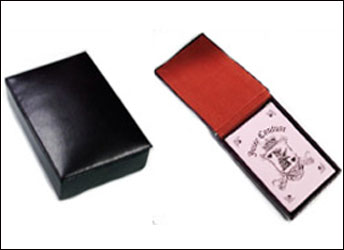 leather case packaging